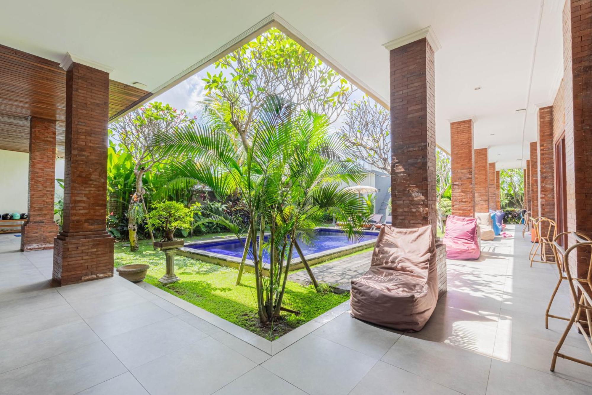 Frangipani House And Spa By Ecommerceloka Hotel Canggu  Exterior photo